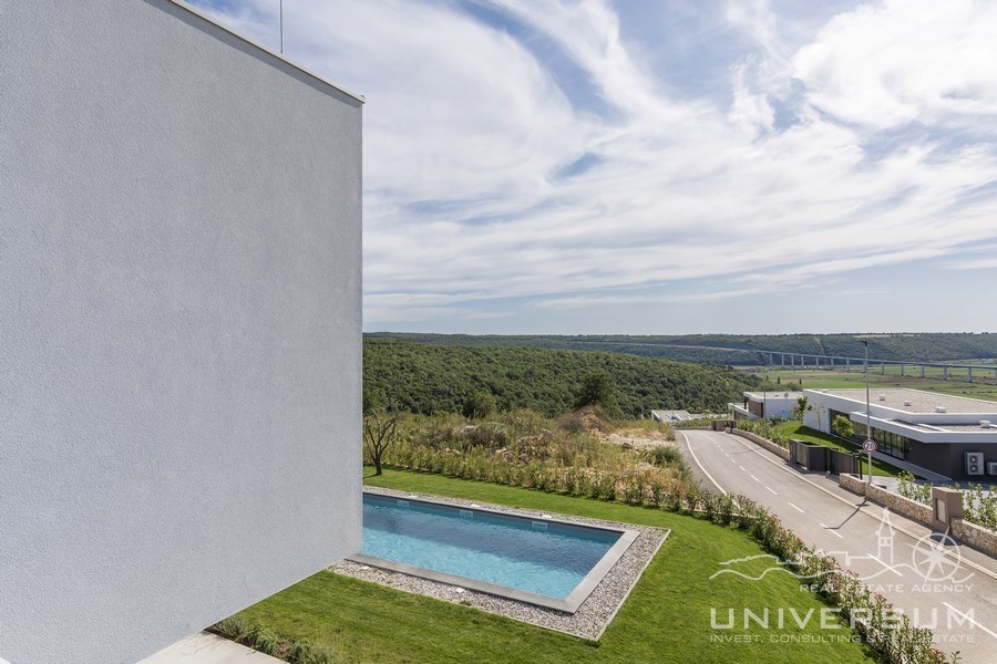 Villa moderna e di alta qualità con vista mare a Cittanova