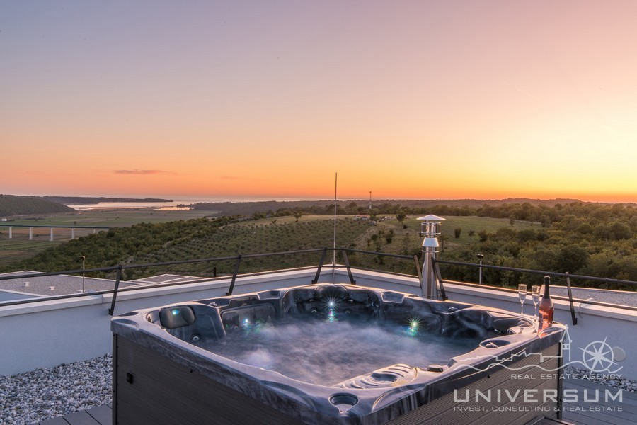 Villa moderna e di alta qualità con vista mare a Cittanova