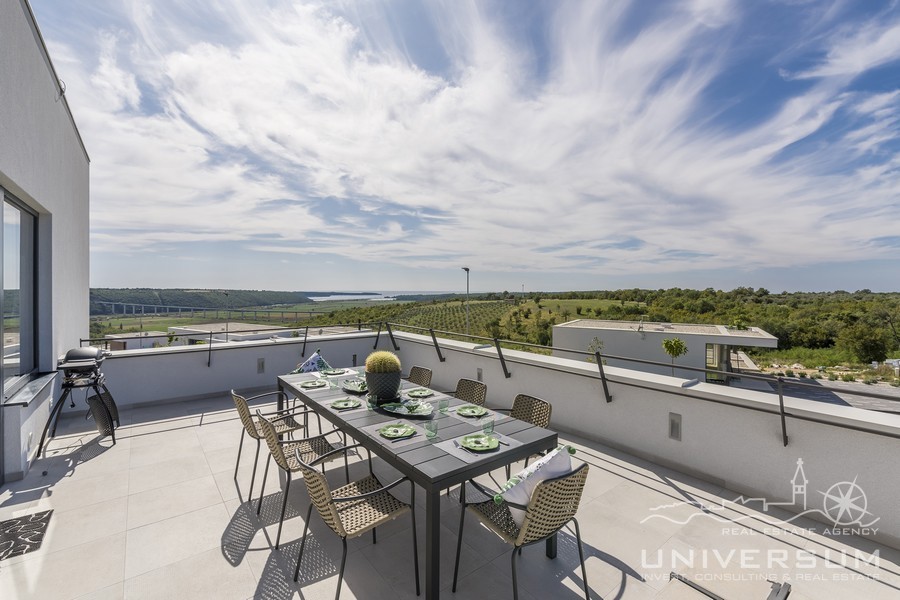 Villa moderna e di alta qualità con vista mare a Cittanova