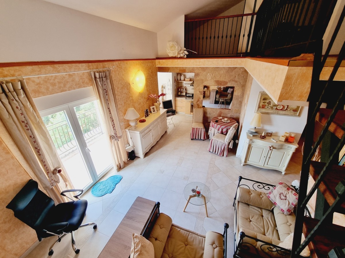 Spazioso appartamento con vista mare a Cittanova