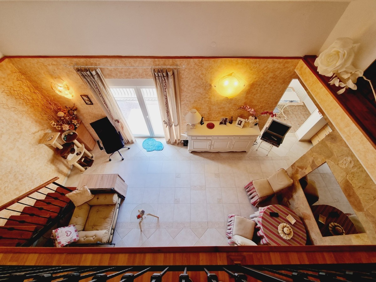 Spazioso appartamento con vista mare a Cittanova