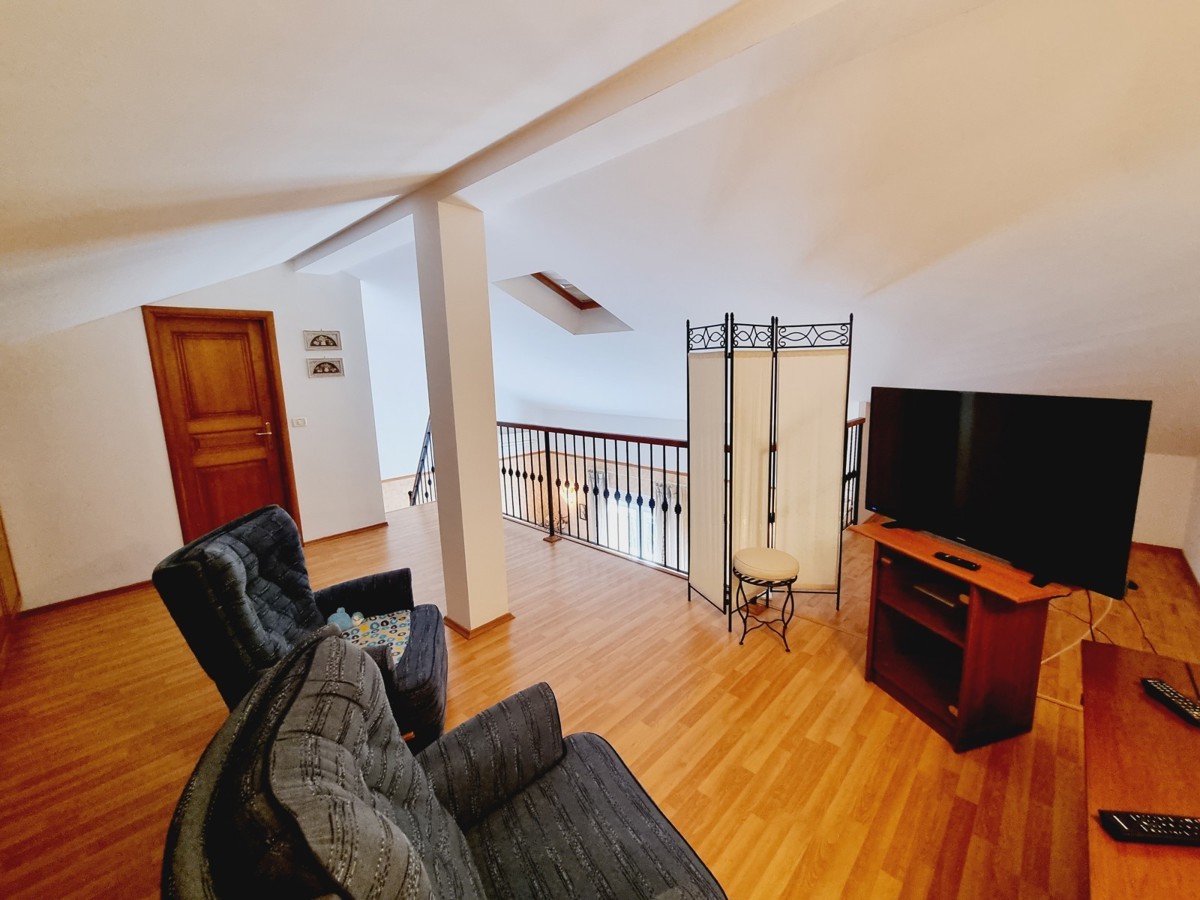 Spazioso appartamento con vista mare a Cittanova