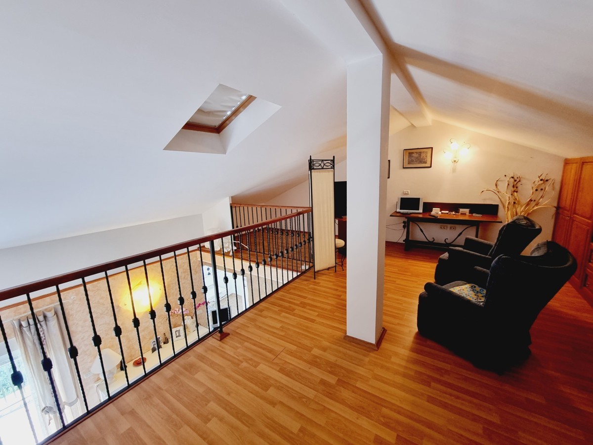 Spazioso appartamento con vista mare a Cittanova