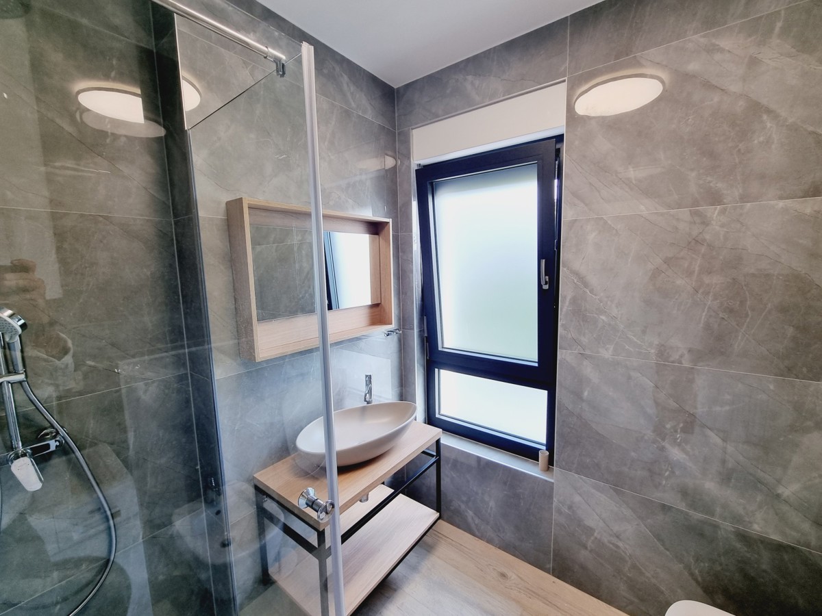 Appartamento completamente attrezzato a 400 metri dal mare vicino a Umago