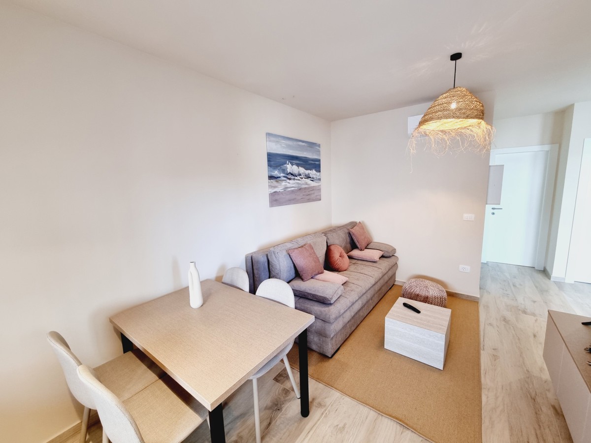 Appartamento completamente attrezzato a 400 metri dal mare vicino a Umago