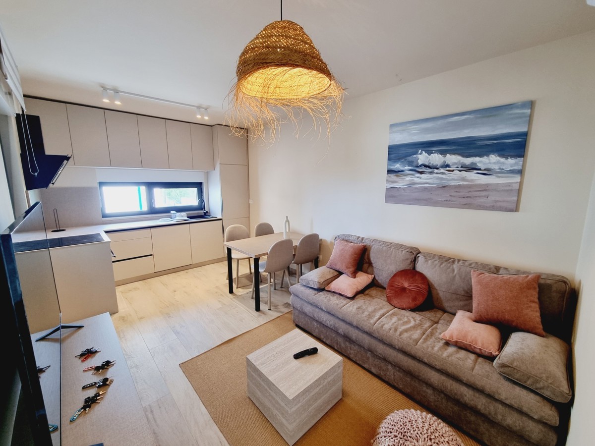 Appartamento completamente attrezzato a 400 metri dal mare vicino a Umago