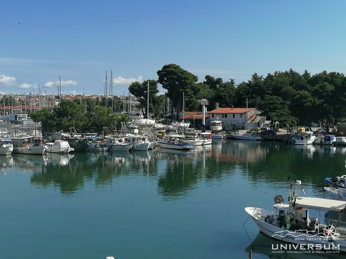 Appartamento, prima fila dal mare Novigrad - Cittanova