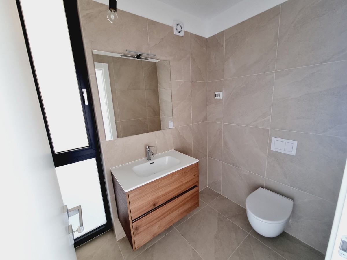 Appartamento al piano terra in un edificio moderno a Cittanova