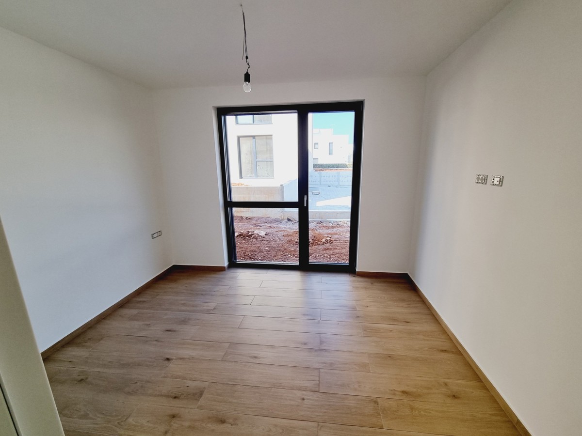 Appartamento al piano terra in un edificio moderno a Cittanova