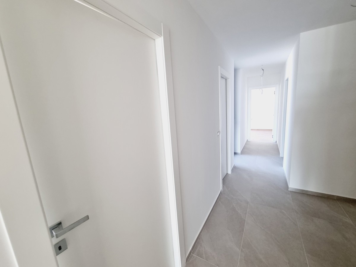 Appartamento al piano terra in un edificio moderno a Cittanova