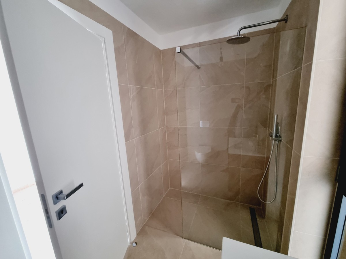 Appartamento al piano terra in un edificio moderno a Cittanova