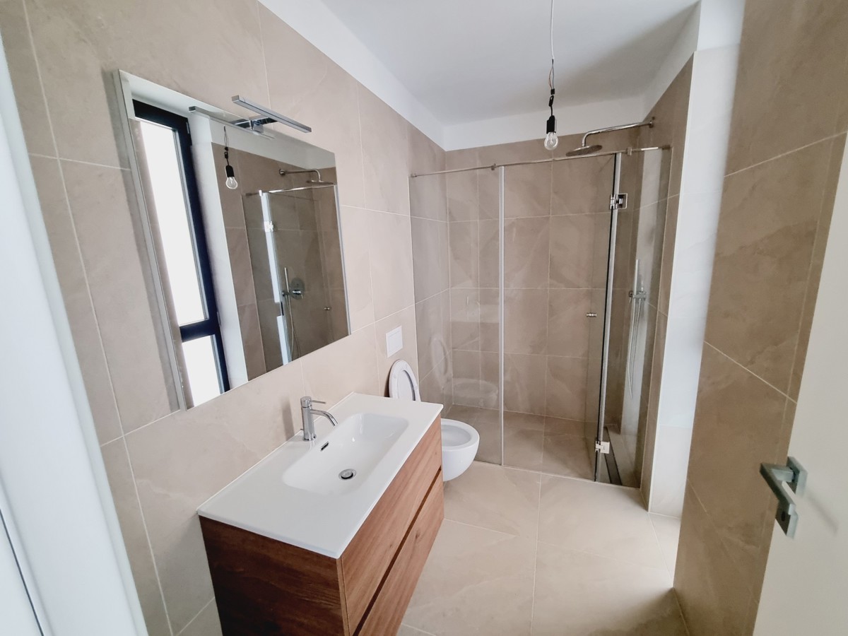 Appartamento al piano terra in un edificio moderno a Cittanova