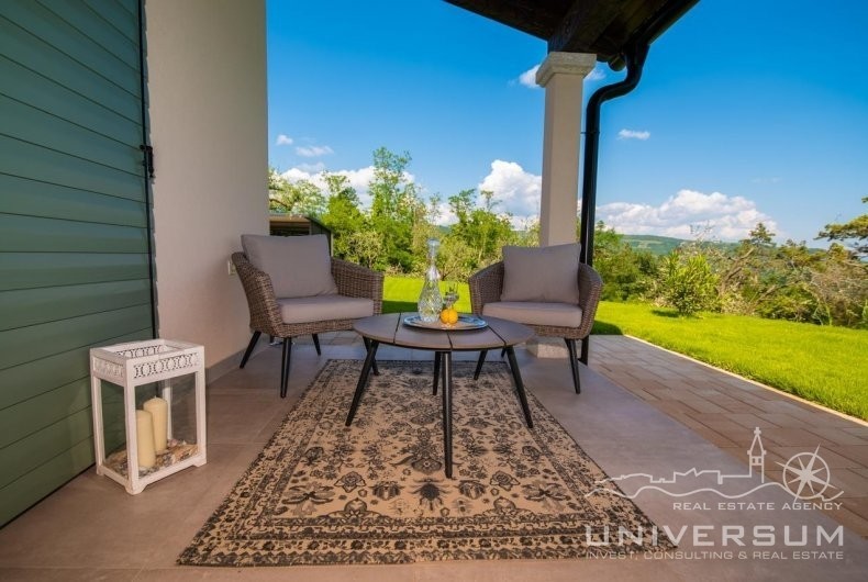 Villa di lusso vicino a Grisignana con vista aperta sulle colline