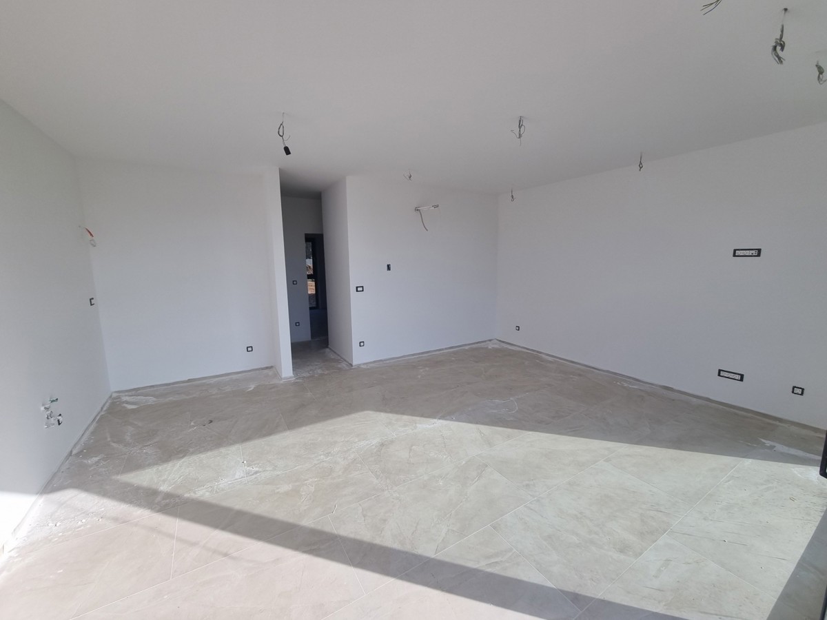 Appartamento moderno con terrazza panoramica e vista mare