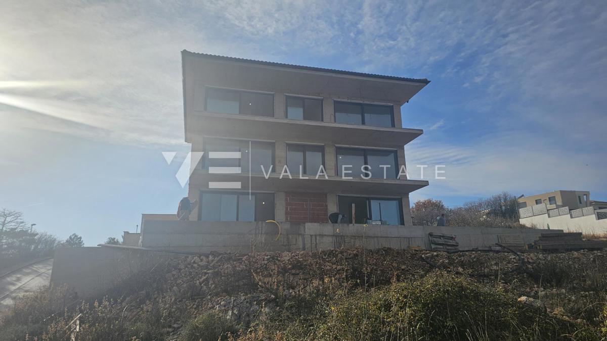 DUE NUOVI APPARTAMENTI CON VISTA MARE E GIARDINO