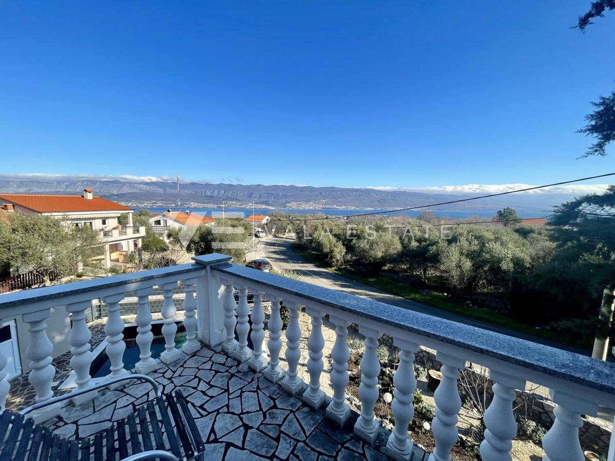 CASA INDIPENDENTE CON BELLISSIMA VISTA MARE E PISCINA