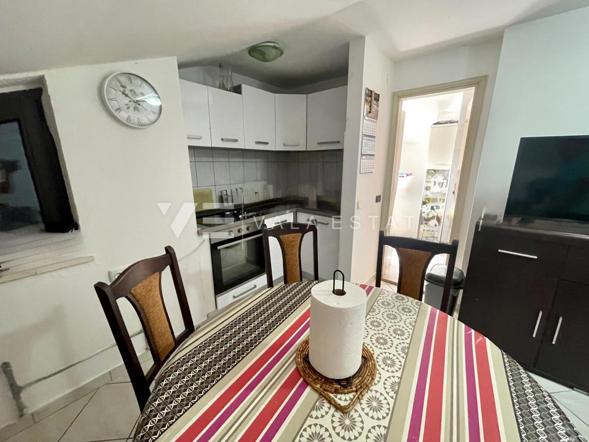 APPARTAMENTO CON UNA CAMERA DA LETTO VICINO A SPIAGGE BELLISSIME