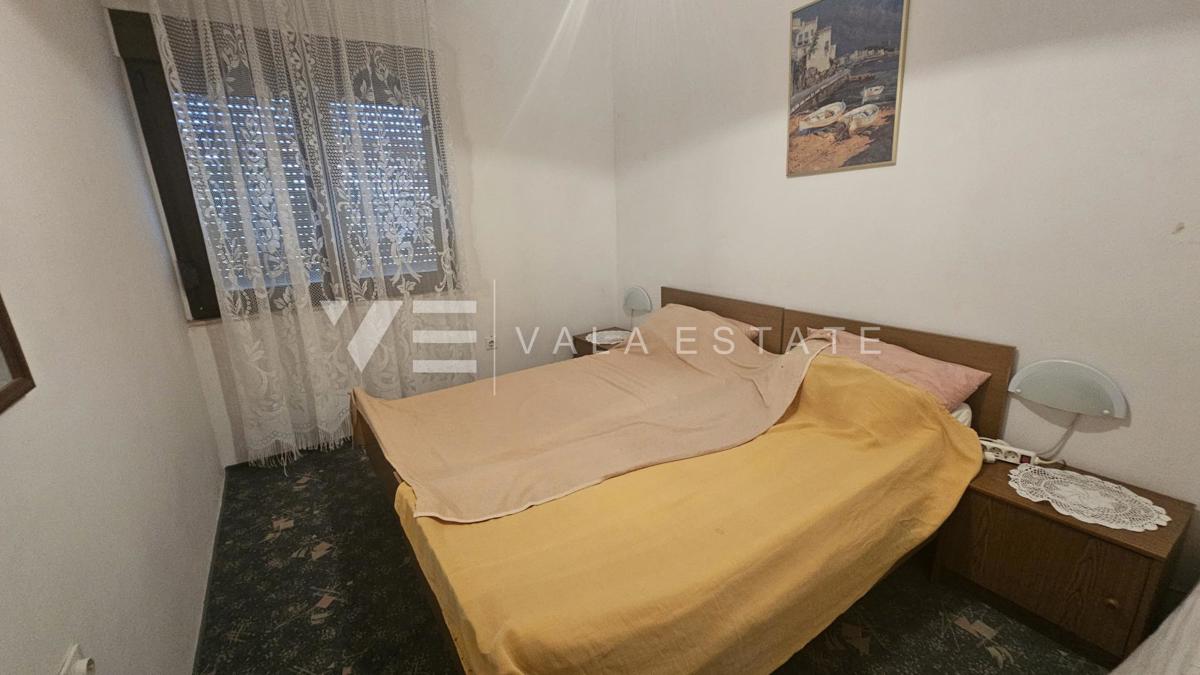 DOUBLE HOUSE WITH THREE APARTMENTS AND SEA VIEW NEAR THE BEACH