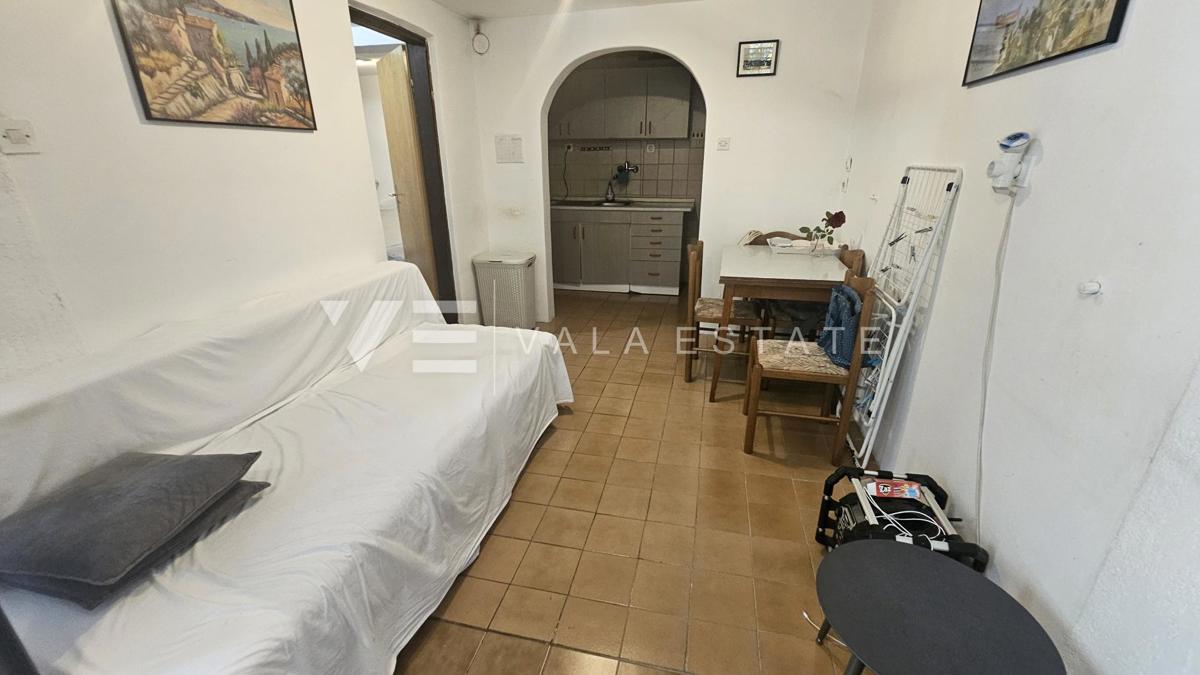 DOUBLE HOUSE WITH THREE APARTMENTS AND SEA VIEW NEAR THE BEACH