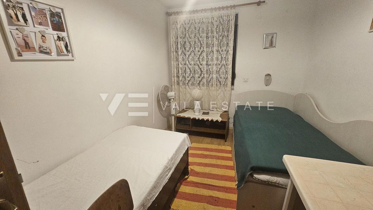 DOUBLE HOUSE WITH THREE APARTMENTS AND SEA VIEW NEAR THE BEACH