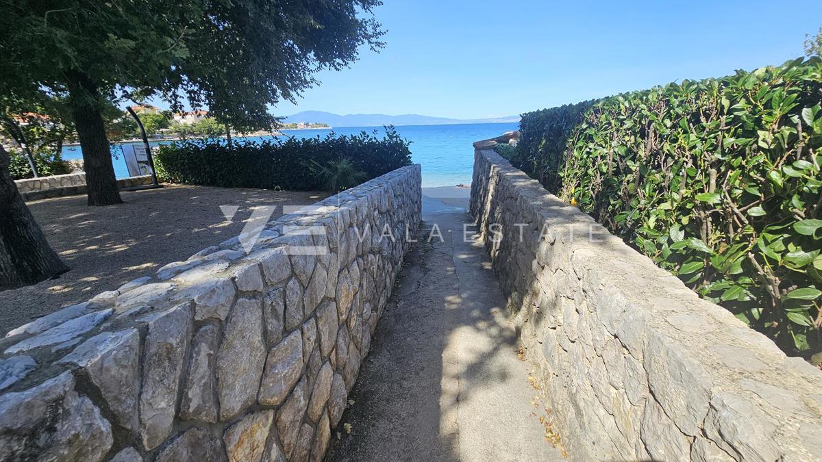 APPARTAMENTO IN POSIZIONE ATTRAENTE A SOLI 30 M DALLA SPIAGGIA