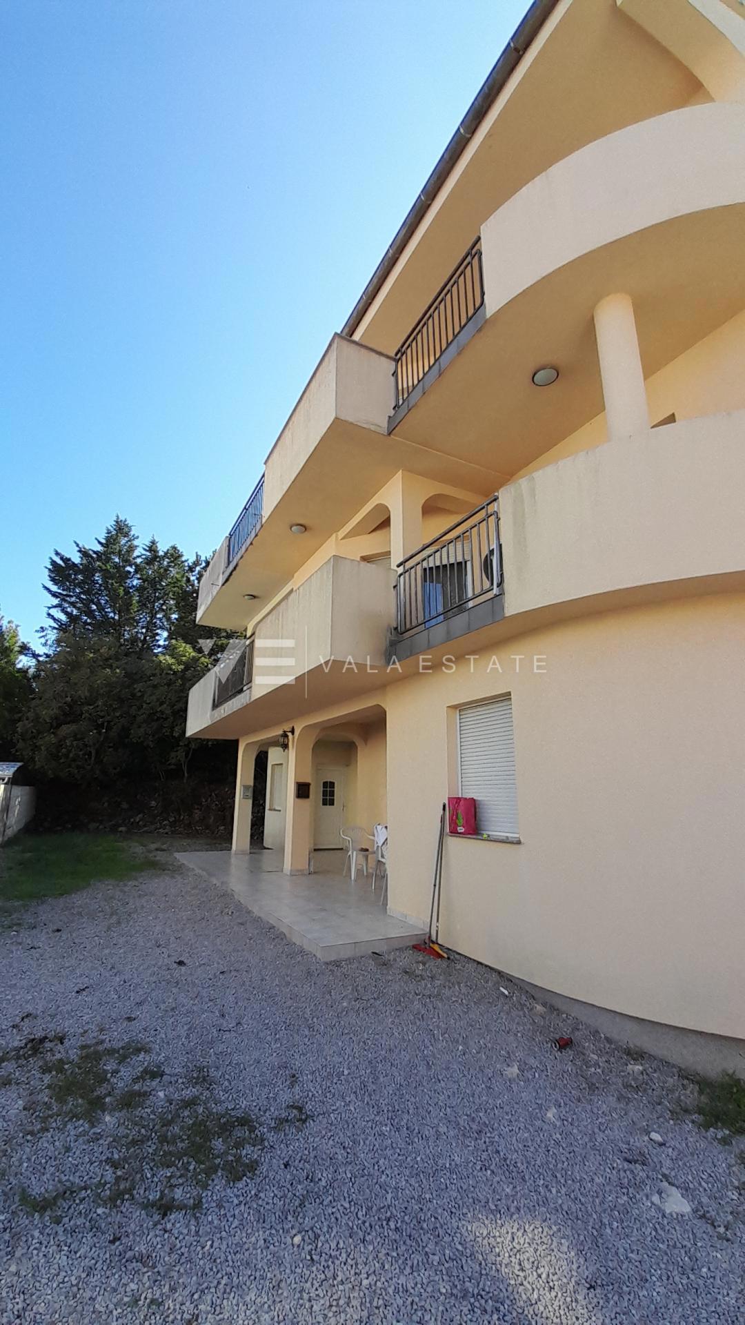 OCCASIONE! TRE APPARTAMENTI IN UN EDIFICIO PLURIFAMILIARE