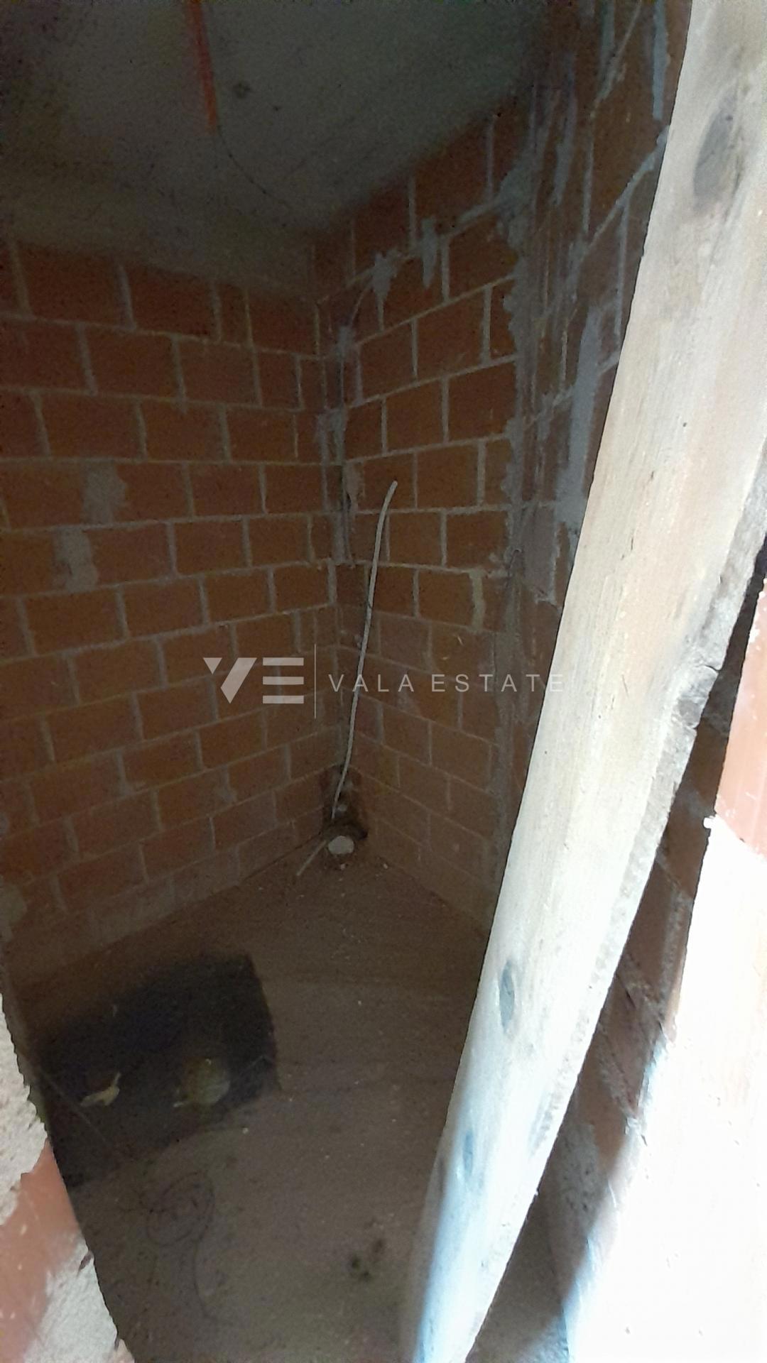 OCCASIONE! TRE APPARTAMENTI IN UN EDIFICIO PLURIFAMILIARE