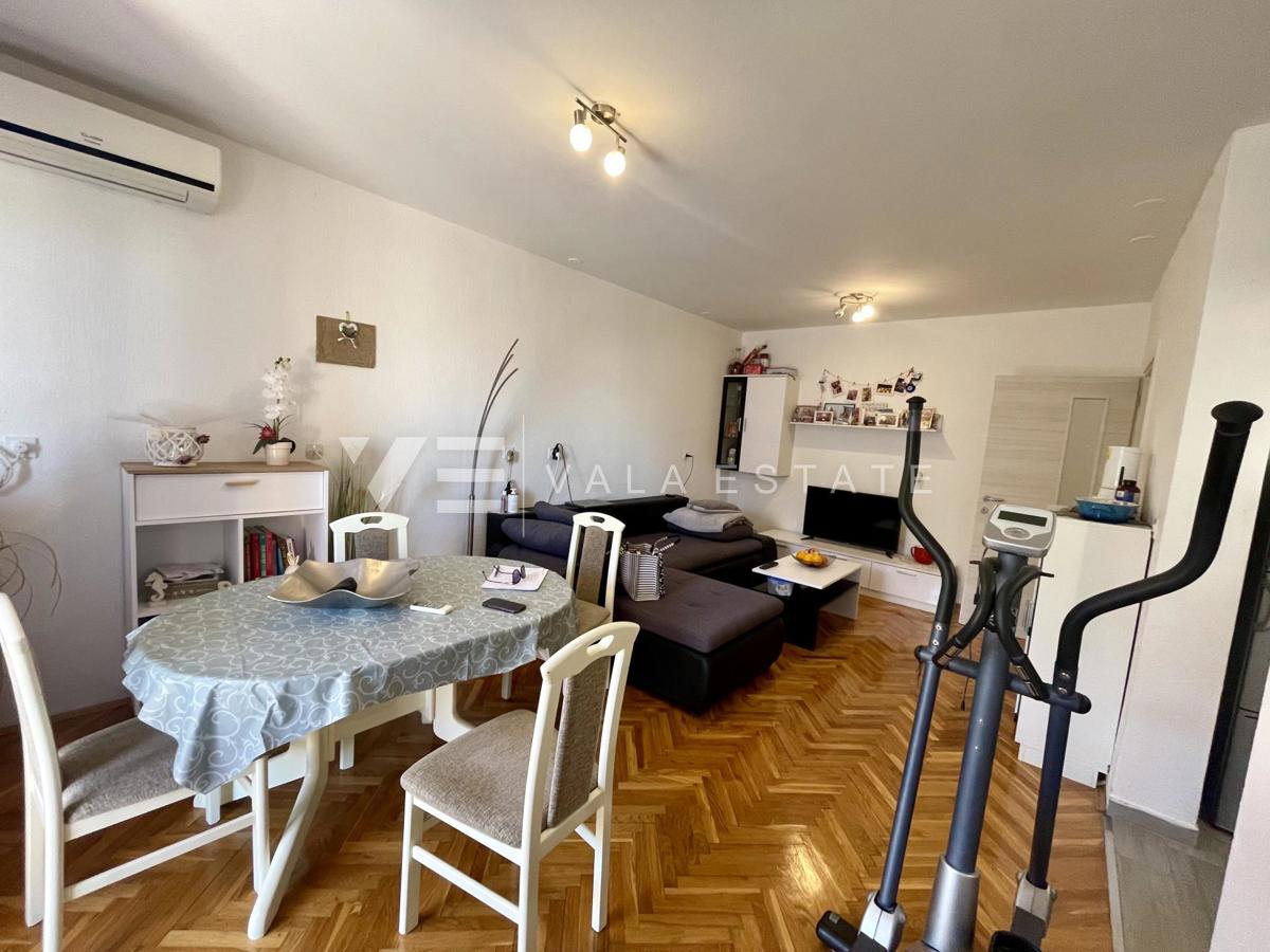 APPARTAMENTO CON DUE CAMERE DA LETTO IN POSIZIONE TRANQUILLA