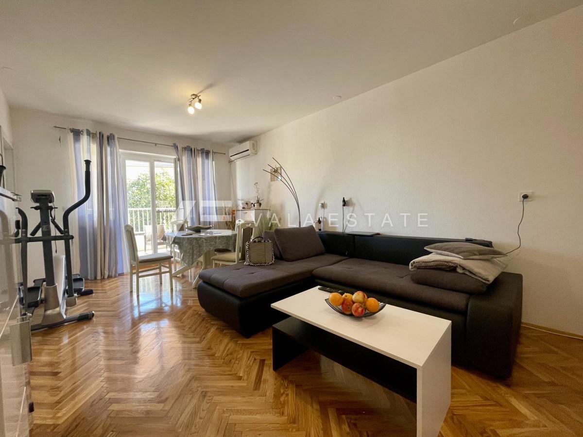 APPARTAMENTO CON DUE CAMERE DA LETTO IN POSIZIONE TRANQUILLA