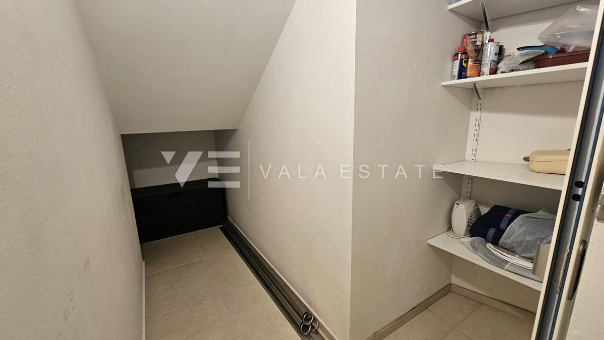 APPARTAMENTO AL PIANO TERRA CON GIARDINO E VISTA MARE