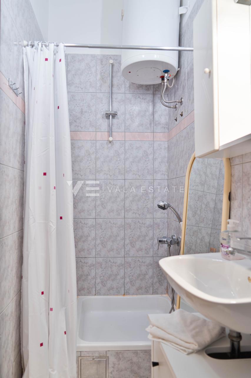 APPARTAMENTO ATTRAENTE CON VISTA MARE APERTO