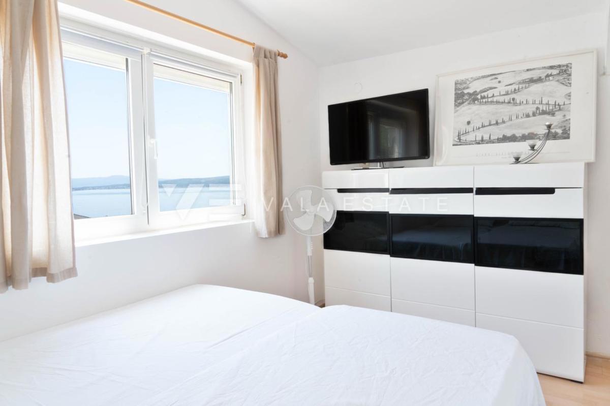 APPARTAMENTO ATTRAENTE CON VISTA MARE APERTO