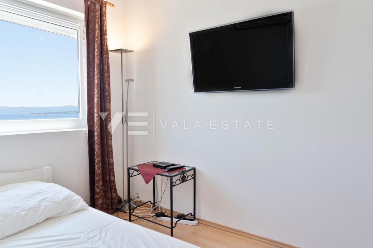 APPARTAMENTO ATTRAENTE CON VISTA MARE APERTO