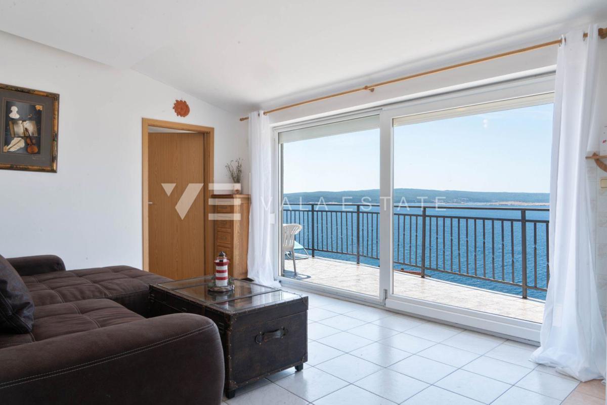 APPARTAMENTO ATTRAENTE CON VISTA MARE APERTO