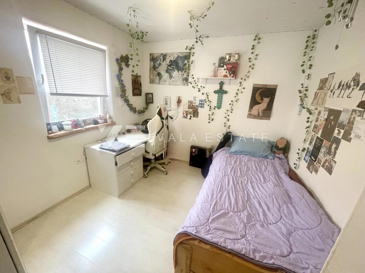 CASA INDIPENDENTE CON AMPIO GIARDINO IN POSIZIONE TRANQUILLA