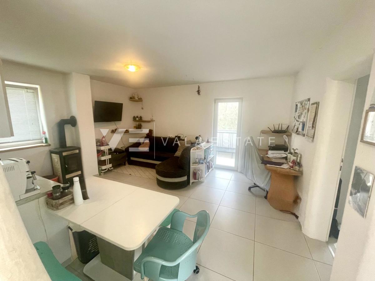 CASA INDIPENDENTE CON AMPIO GIARDINO IN POSIZIONE TRANQUILLA