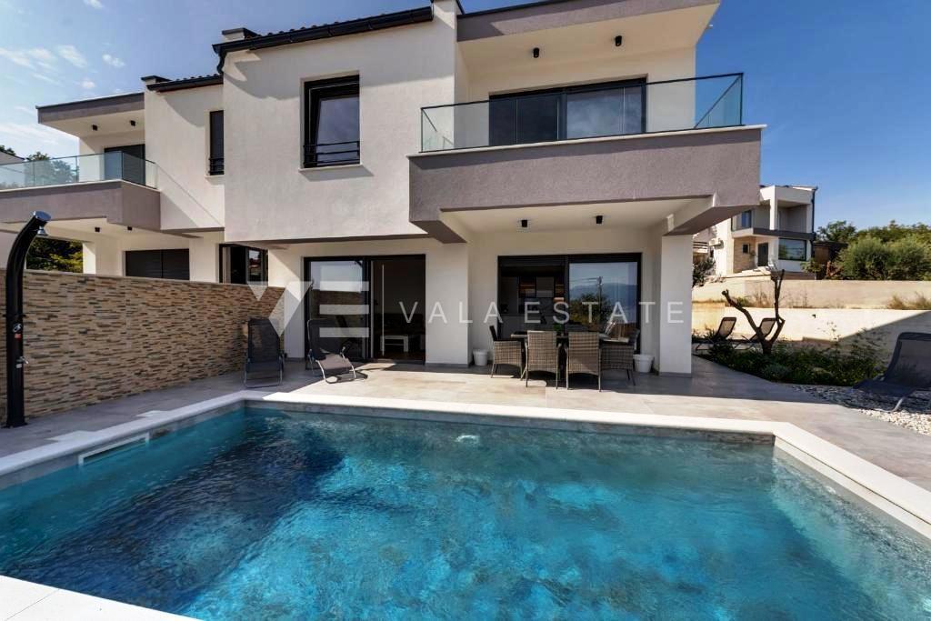 CASA MODERNA CON DUE APPARTAMENTI SU DUE PIANI E VISTA MARE