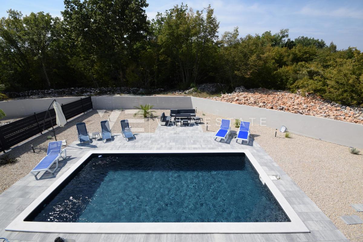 NUOVA MODERNA CASA INDIPENDENTE IN BELLISSIMA LOCAZIONE IMMERSA NELLA NATURA