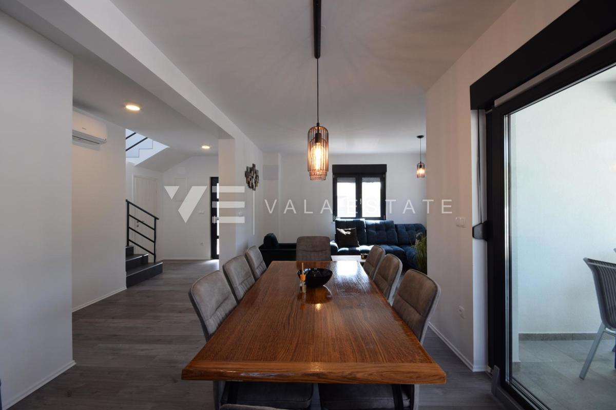 NUOVA MODERNA CASA INDIPENDENTE IN BELLISSIMA LOCAZIONE IMMERSA NELLA NATURA