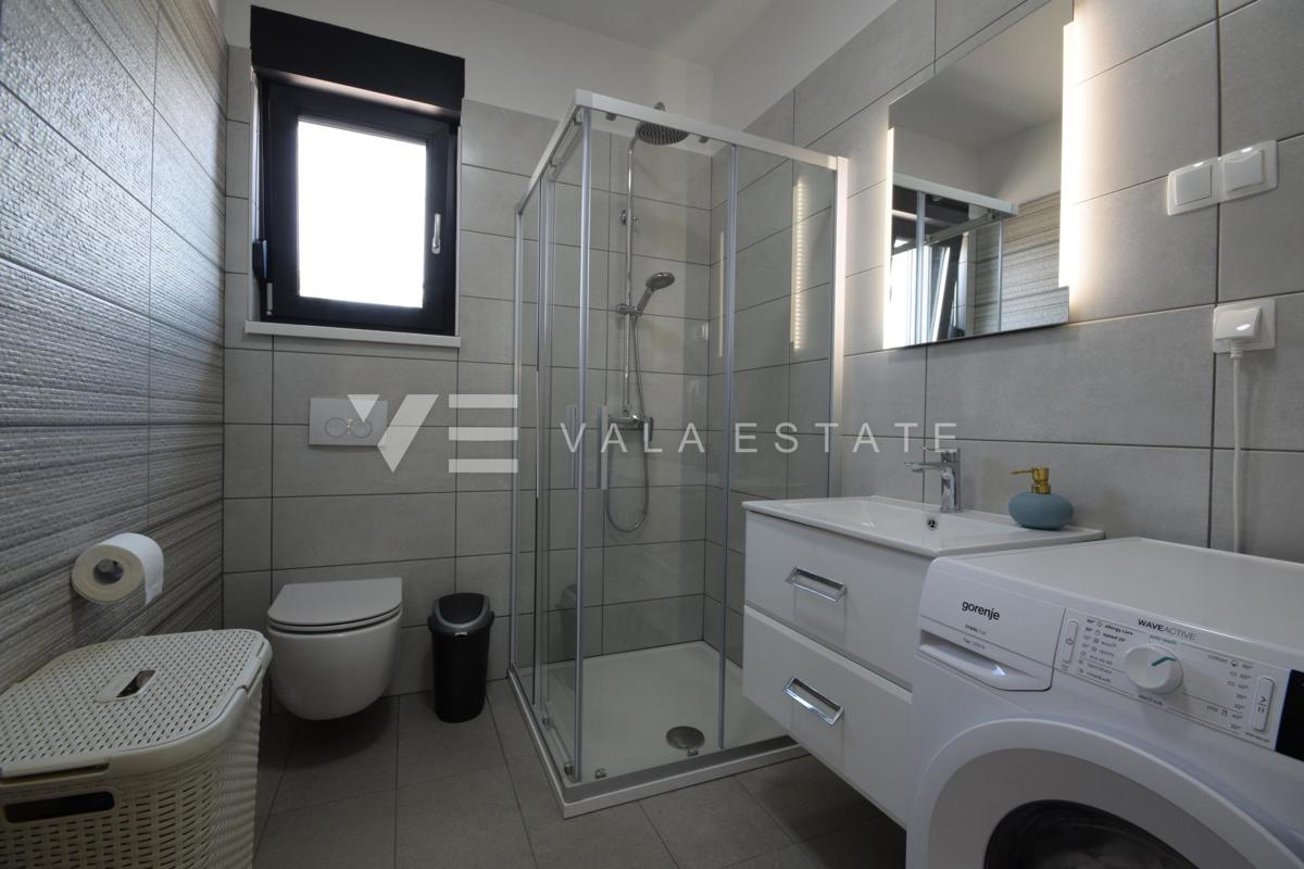 NUOVA MODERNA CASA INDIPENDENTE IN BELLISSIMA LOCAZIONE IMMERSA NELLA NATURA