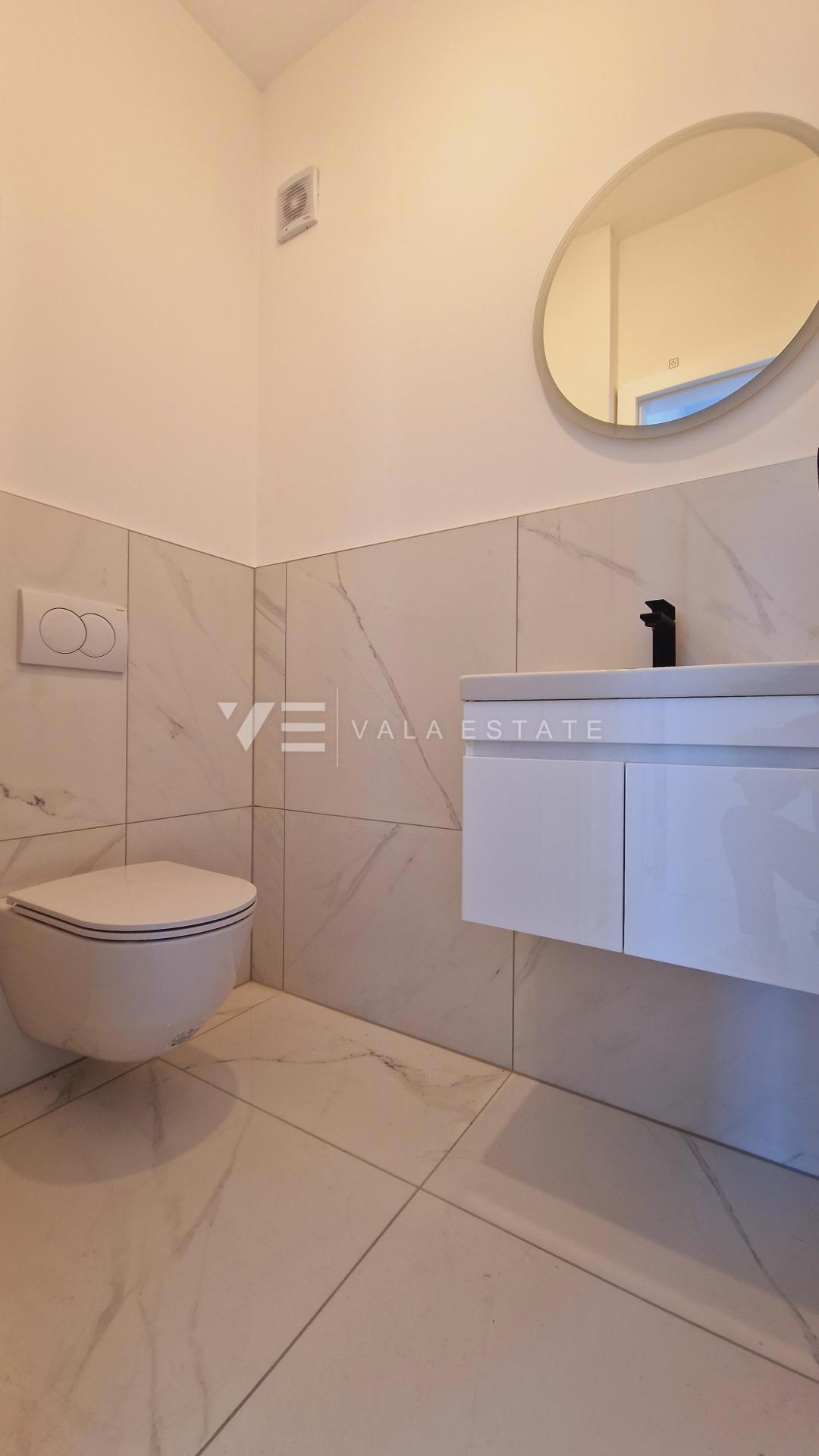 NUOVO APPARTAMENTO MODERNO CON GIARDINO E VISTA MARE
