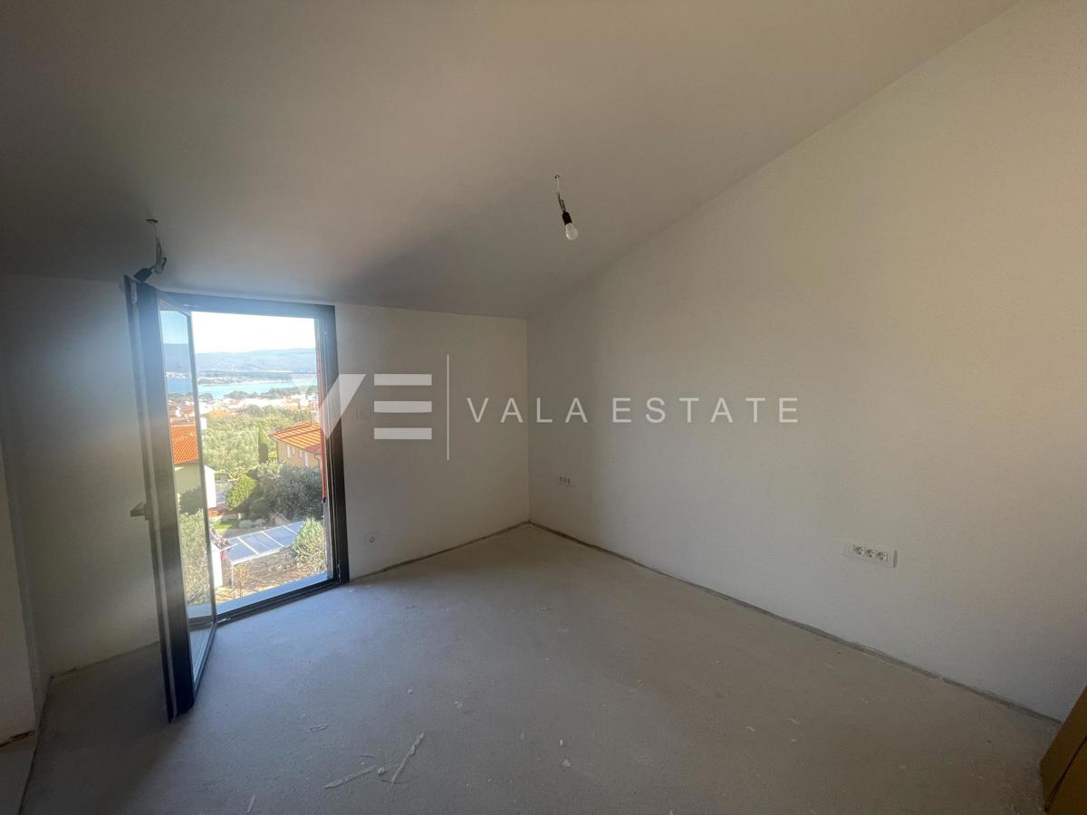 LUSSO APPARTAMENTO ATTICO CON SPLENDIDA VISTA MARE