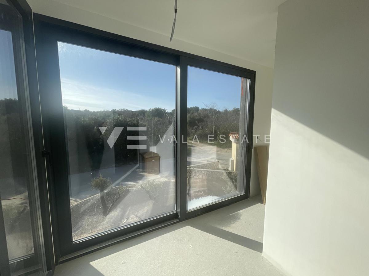 LUSSO APPARTAMENTO ATTICO CON SPLENDIDA VISTA MARE