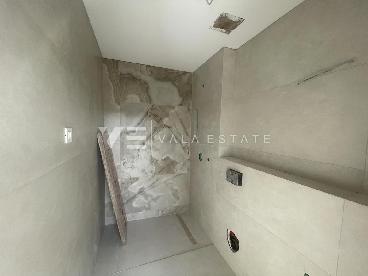 LUSSO APPARTAMENTO ATTICO CON SPLENDIDA VISTA MARE