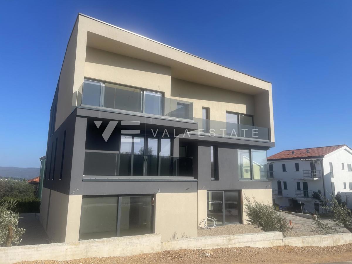 LUSSO APPARTAMENTO ATTICO CON SPLENDIDA VISTA MARE