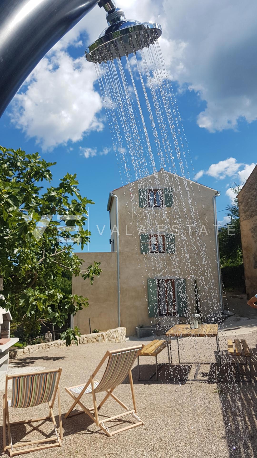 NUOVA CASA DOPPIA MEDITERRANEA CON BELLISSIMO GIARDINO IN POSIZIONE TRANQUILLA