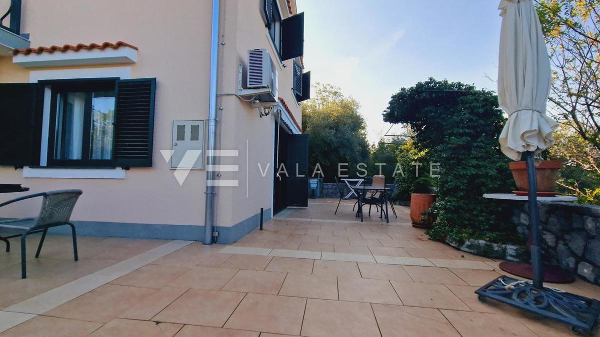 CASA INDIPENDENTE IN POSIZIONE TRANQUILLA CON VISTA MARE
