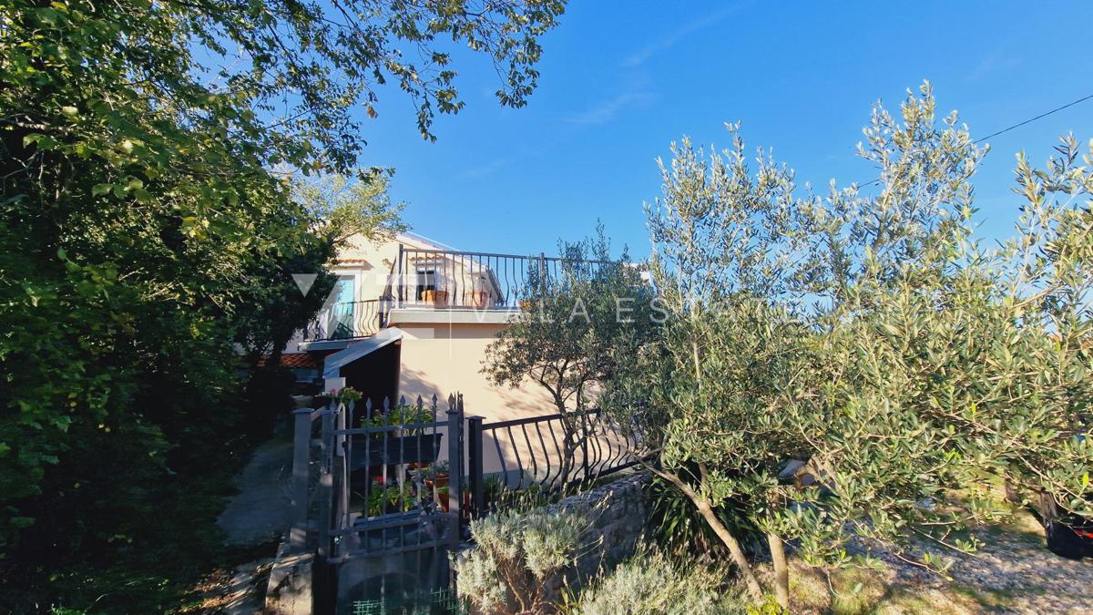 CASA INDIPENDENTE IN POSIZIONE TRANQUILLA CON VISTA MARE