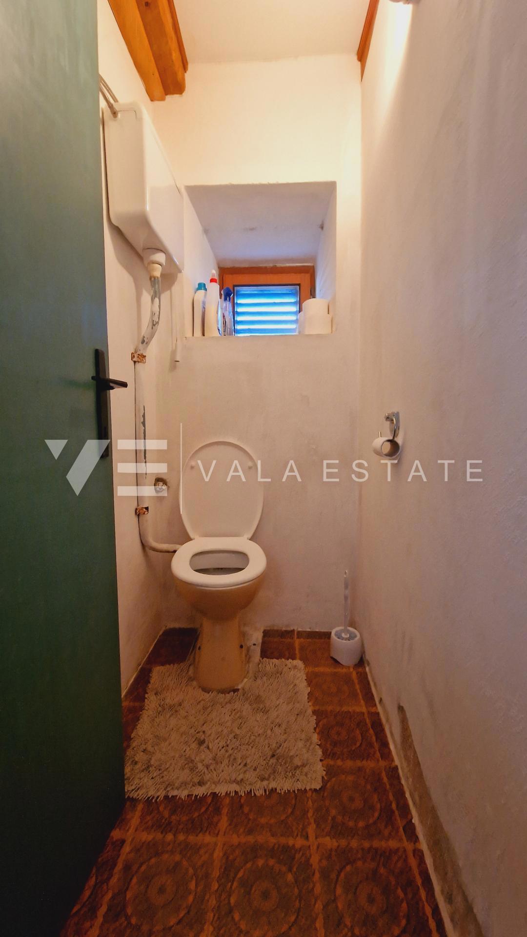 CASA IN PIETRA RISTRUTTURATA