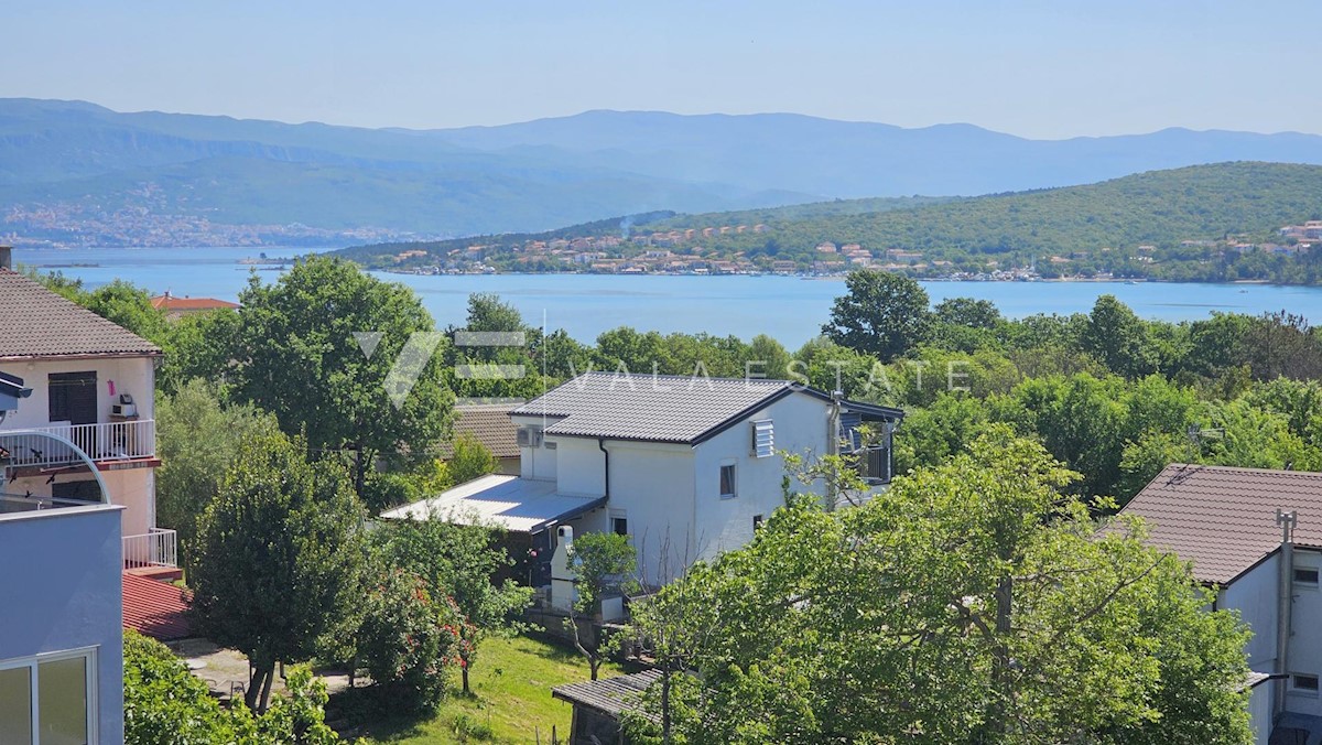 BILOCALE IN POSIZIONE TRANQUILLA CON VISTA MARE